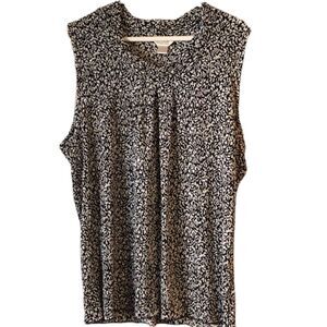 CJ Banks B&W Plisse Blouse 2X